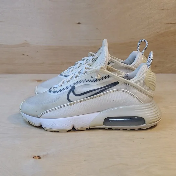 Nike Air Max 2090  White Wolf Grey Sneakers - Picture 5 of 10